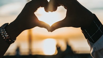 今日吃瓜网51:网红情侣分手撕逼全记录,男方出轨证据曝光